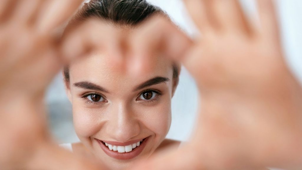 العناية بالبشرة