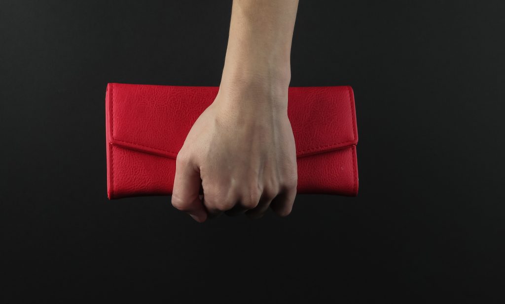 تنظيف الحقائب الجلدية