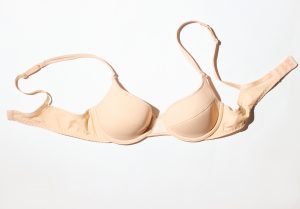 ما تحتاج أن تعرفه المراهقات عن حمالات الصدر