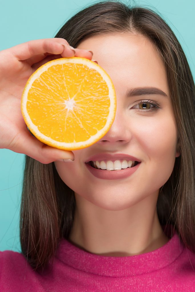 7 خلطات للوجه باستخدام البرتقال، عليكِ تجربتها