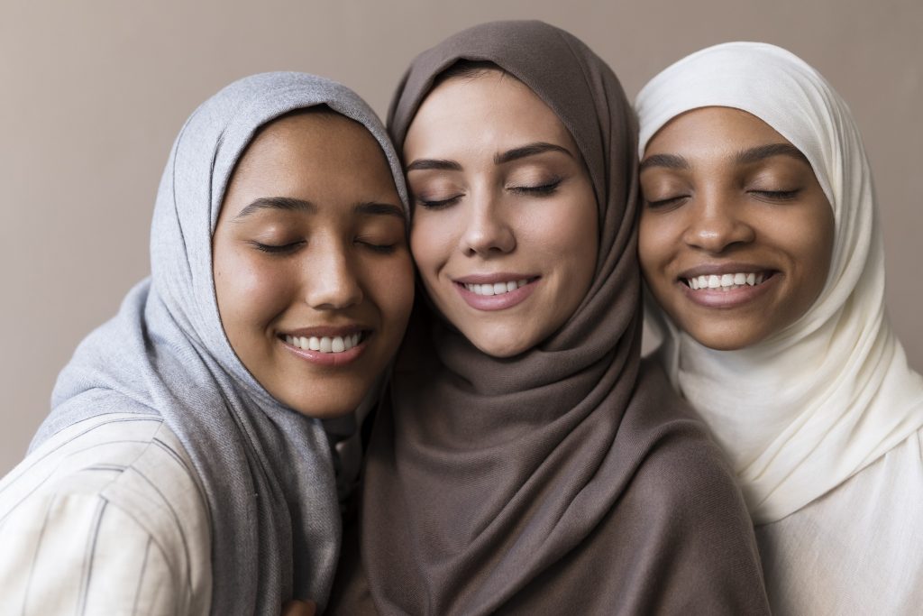 هل الحجاب يؤثر سلباً على الشعر؟