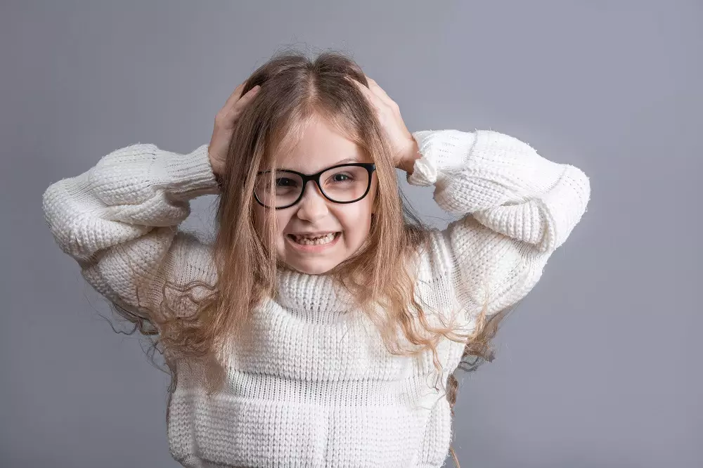 اسباب تساقط الشعر عند الاطفال