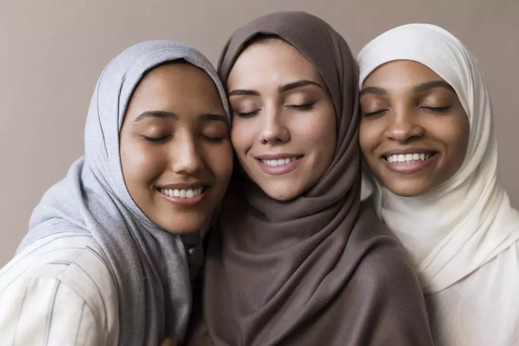 كيف أحافظ على شعري تحت الحجاب