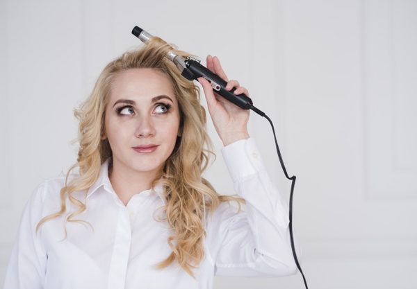 A beginner’s guide to using a curling wand