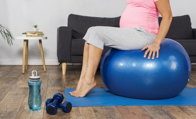 The Do's and Don'ts of Exercising While Pregnant