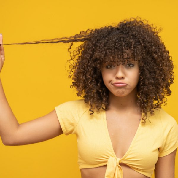 Repairing your damaged curly hair in 5 easy steps