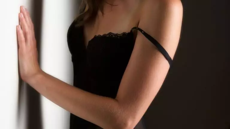 corset with straps